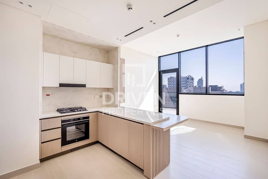 Luxury Unit | Private Jacuzzi | Brand New | Vacant