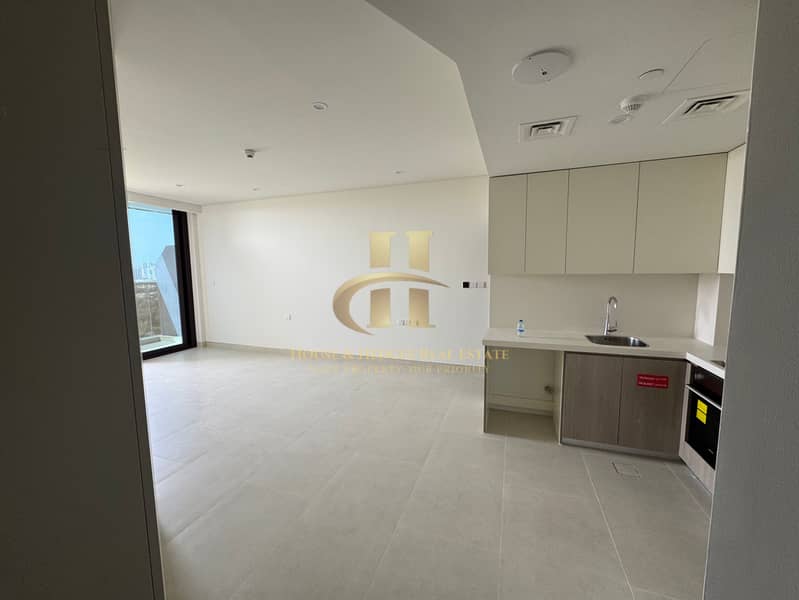 FULL GOLF COURSE VIEW | HIGH FLOOR | READY TO MOVE