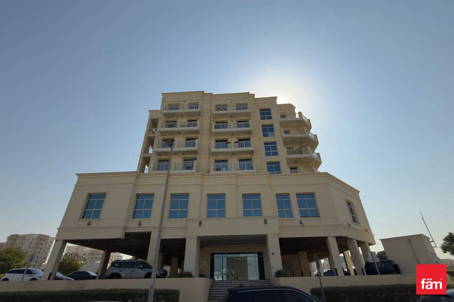 Rented 2BHK, Open View , Best Location ,Mid Floor