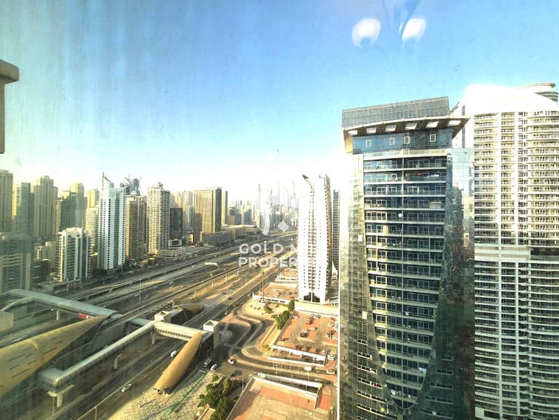 Higher Floor - Amazing Views - Ready to Move