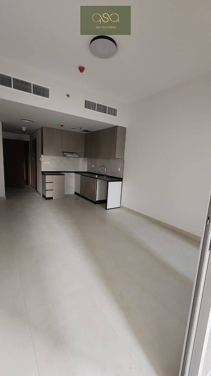 SPACIOUS 1BHK FOR SALE IN GARDEN REDIDENCY ON EASY PAYMENT PLAN