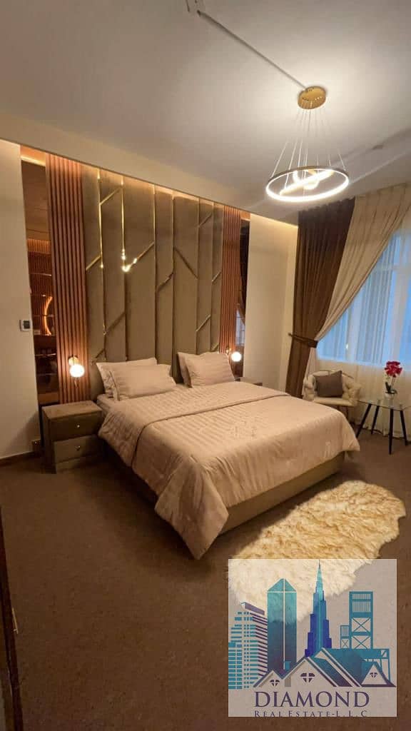 Sea view Furnish 2 BHK Available For sale in Horizon Tower with Parking