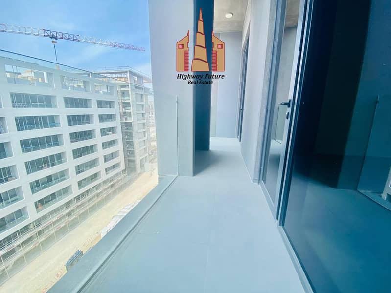 Hot offer 1 bhk in Tiraz vacant /. Bank mortgage/ high ROI
