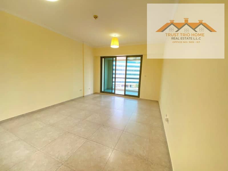 Spacious 2 bhk with maid room for sale in DSO