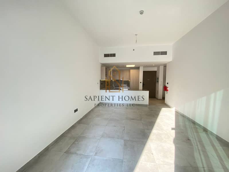 Vacant - Pool View ! Balcony ! Smart Homes ! White Goods