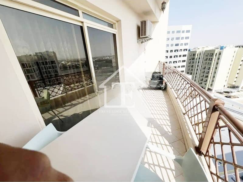 Spacious | High Floor | Near to Blue Line Metro