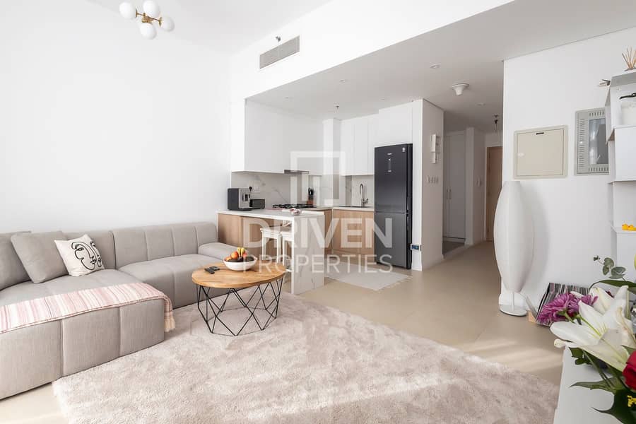 Modern Upgrade and Furnished | High Floor