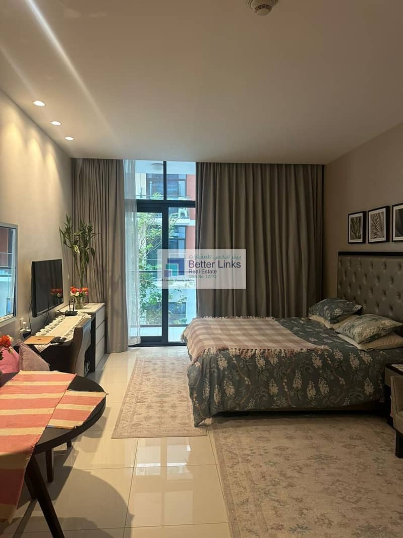 Studio | Celestia A | Pool & Courtyard View |
