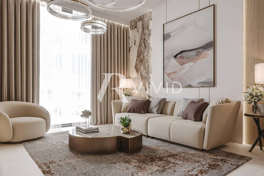 Pool View | Corner Unit | Prime Location