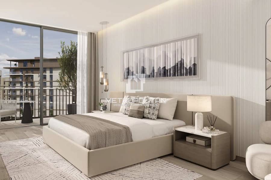 Middle Floor | Spacious Unit | Community View