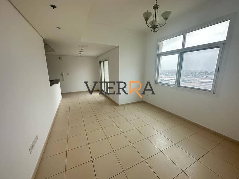 Spacious Layout l Investor deal l Laundry room