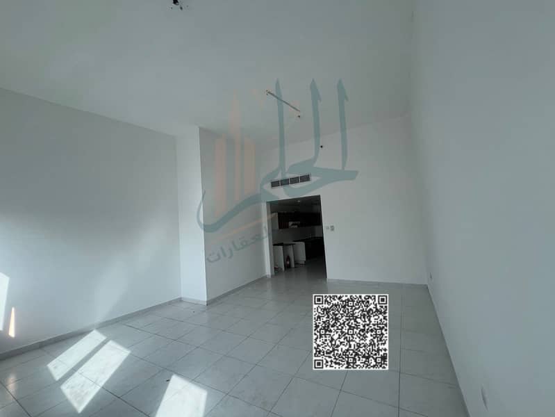 A premium studio for sale in Pearl Tower B4