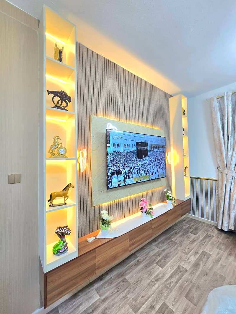 Furnished 1-bedroom apartment for sale, first occupant, spacious layout, 2 bathrooms, central AC, super deluxe finishing.