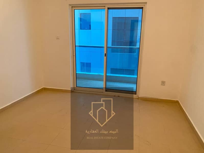 Excellent location - Large area - Close to the Dubai and Sharjah exit - Close to all services - Free parking