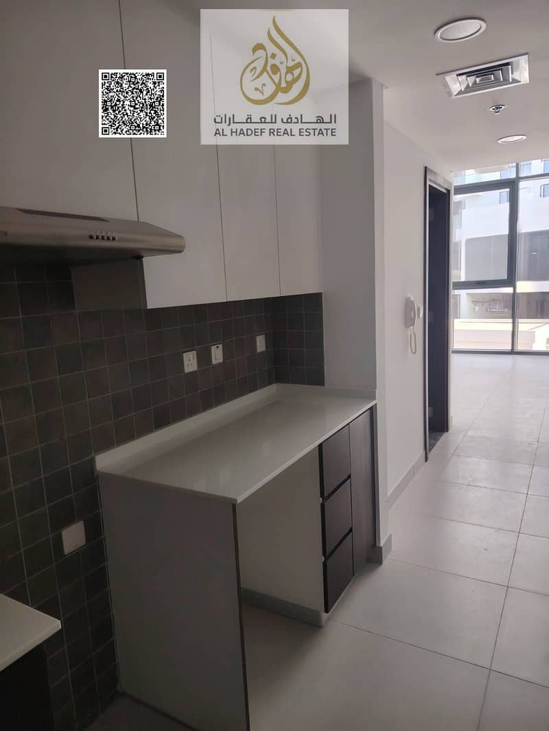 Freehold studio apartment for all nationalities, immediate occupancy, resale, prime location