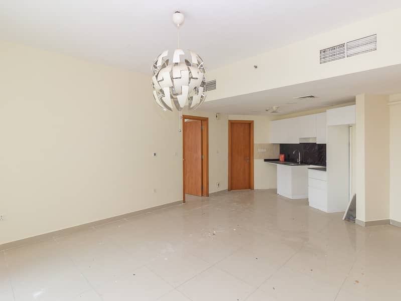 High Floor / Upgraded Unit / Rented / With Balcony