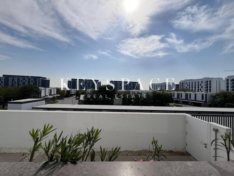 Exquisitely Designed Apartment | Thriving Master-Planned Community | Resale