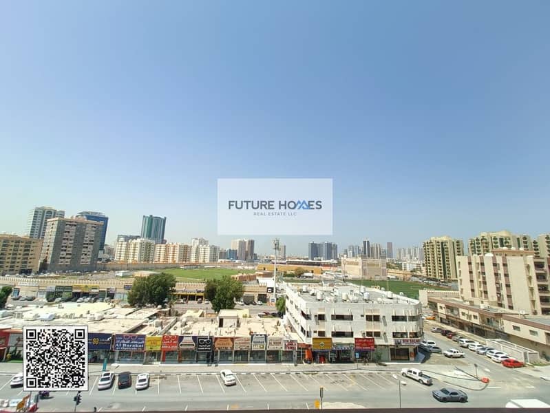 Empty 2 BHK available for sale in Horizon Tower with Parking