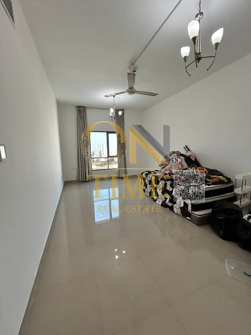 Spacious moderate apartment in prime location