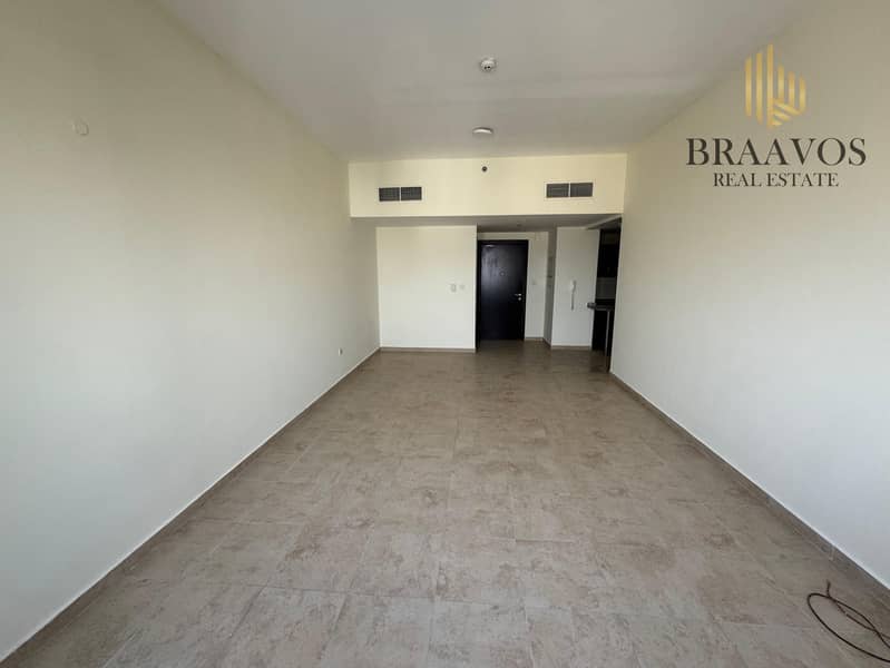 MULTIPLE OPTIONS | HIGH FLOOR | NO BALCONY