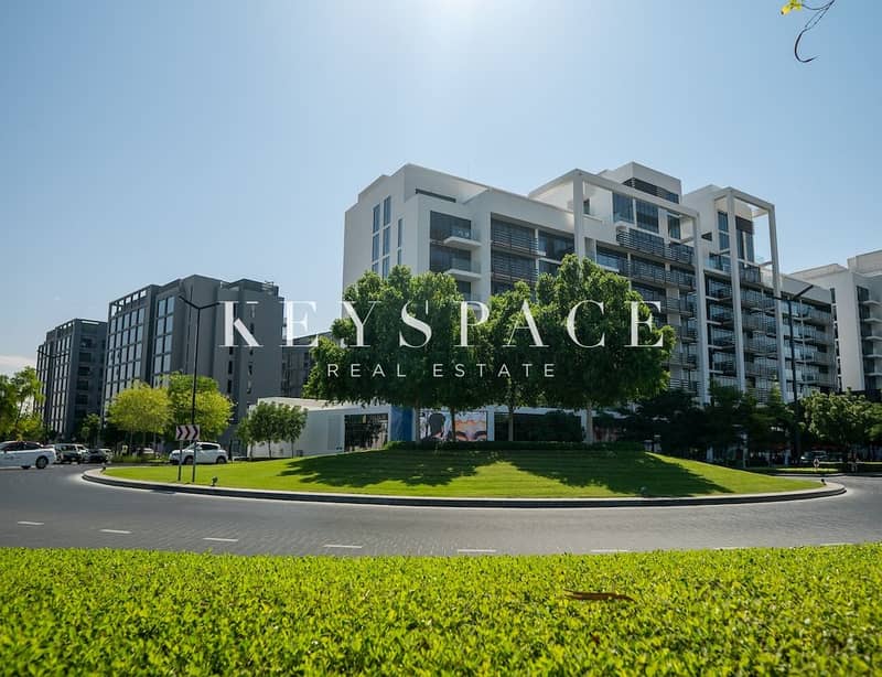 Esteemed Residential Address | Near Major Commercial & Business Centers | Resale