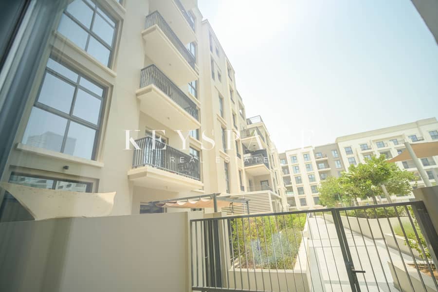 Prestigious Beachside Address | Seamless Dubai Connectivity | Turnkey Offering | Resale