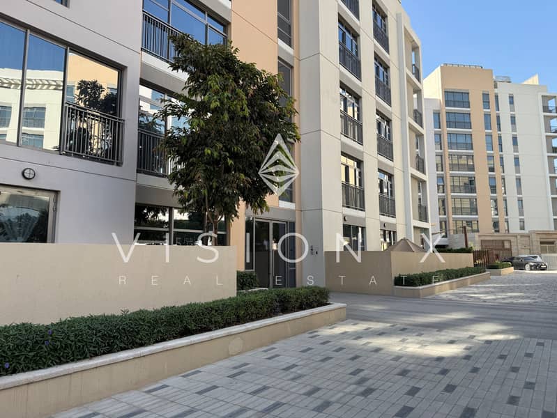 Fresh | Walkable Area | Sleek Design
