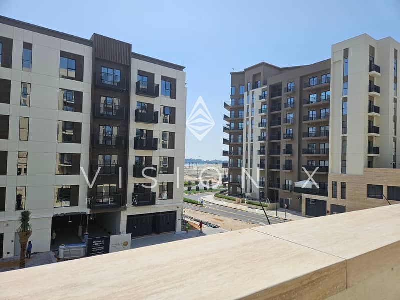 Stunning Water Views | Spacious & Ready | Maryam Island