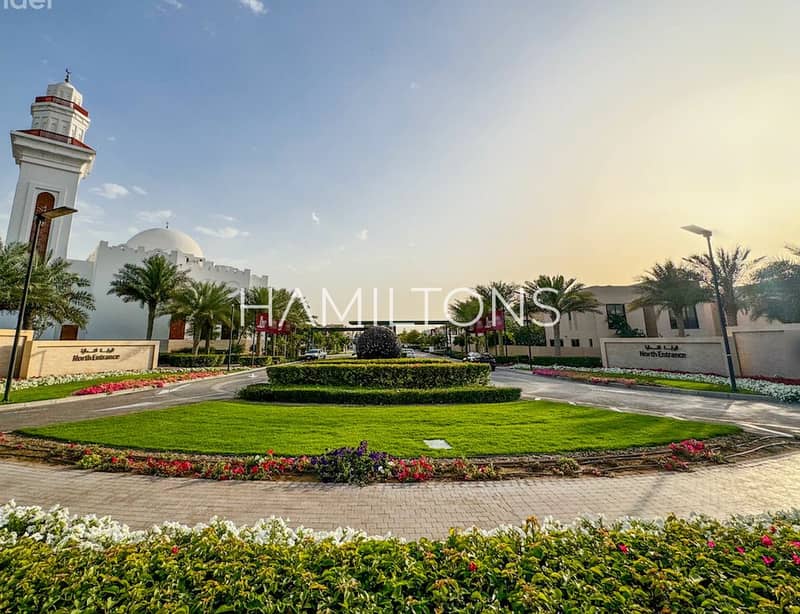 Spacious City-Centre Apartment | Urban Elegance | Resale