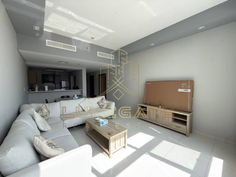 Executive 1BHK | Huge Layout | Balcony | Prime Location