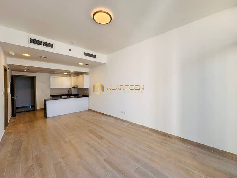 Panoramic 1 BHK | Marina View | High Floor