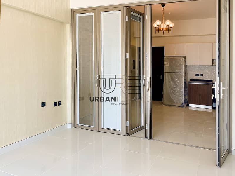 SPACIOUS UNIT | CONVERTIBLE HALL | MODERN LAYOUT