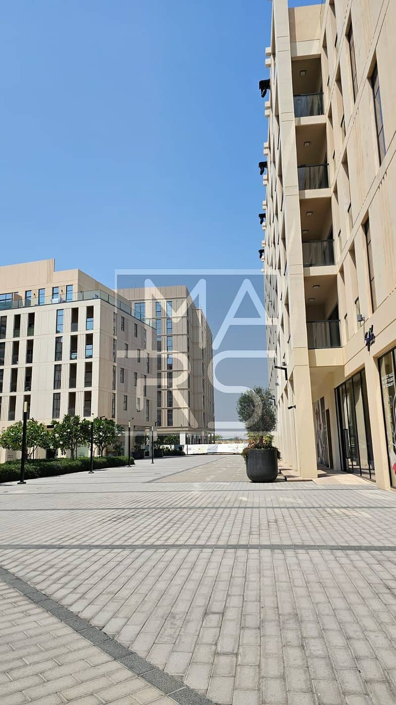 1-Bedroom Apartment with Pool View