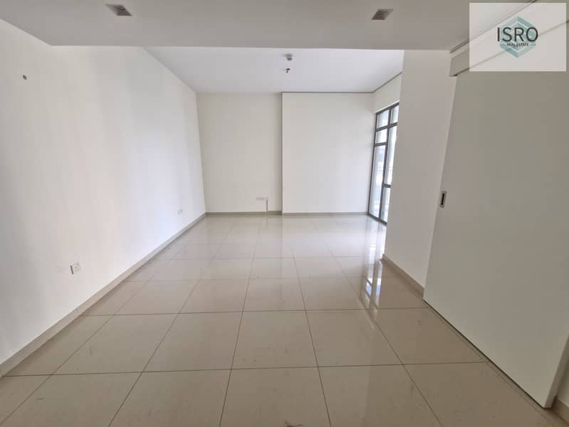 Free hold premium layout 1br with balcony