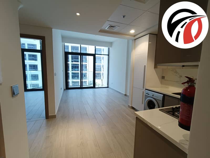 Semi furnished Spacious 1 bedroom with Pool view