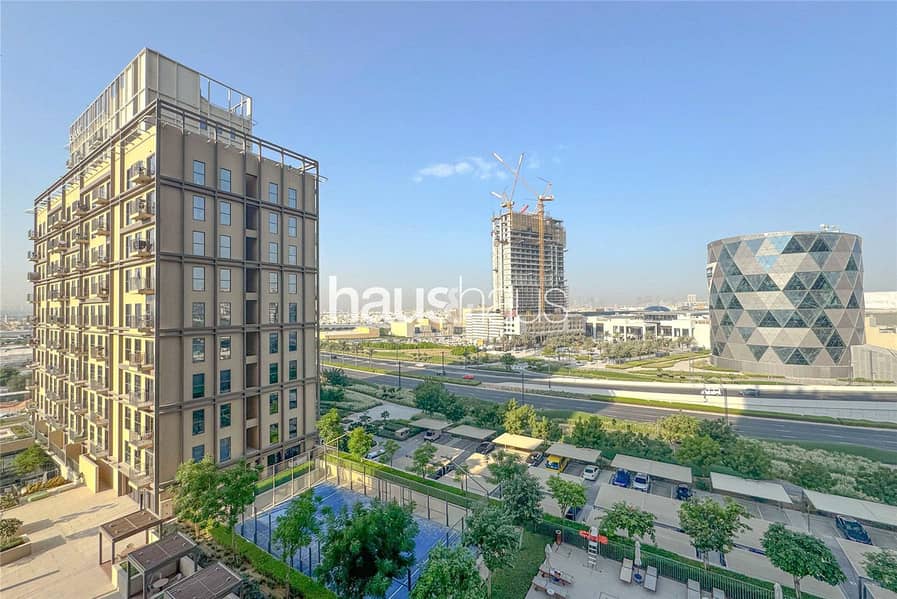 Vacant I Community View I Prime Location