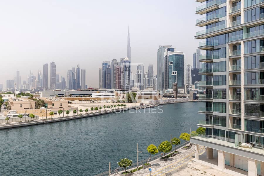 Brand New Apt | Burj Khalifa and Canal Views