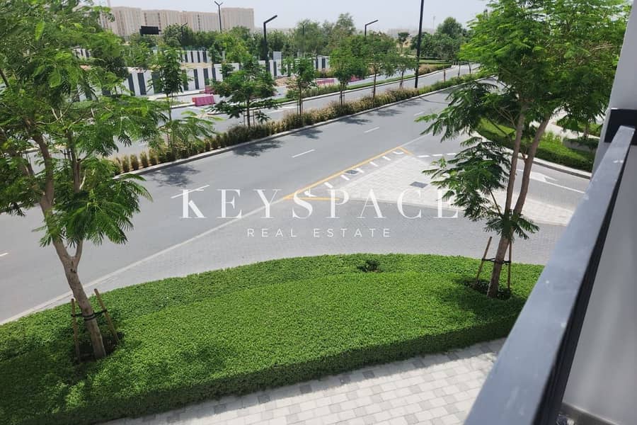 Luxury Community | Spacious Modern Home | No commission | Flexible Payment Plans| Resale